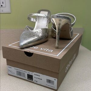 New! With Box! Dolce Vita Kanika Platinum Distressed Leather Heels
